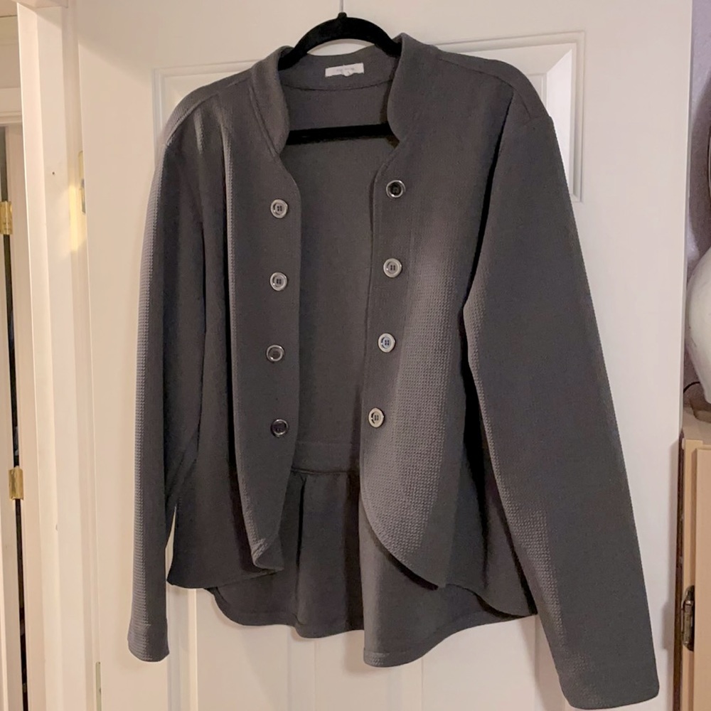 Military cut stylish grey stretchy suit jacket